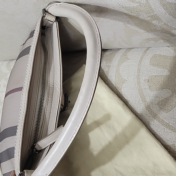 BURBERRY BAG AUTHENTIC VINTAGE EUC - Picture 3 of 11
